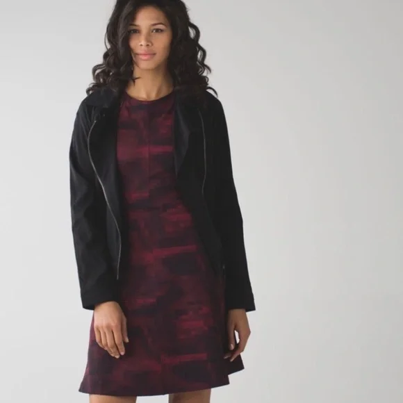 Lululemon & go ‘Til Dawn Dress - Picture 4 of 10